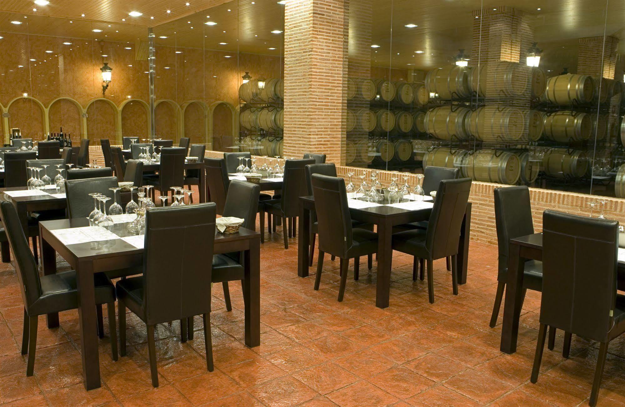 Complejo Enoturistico La Estacada Hotel